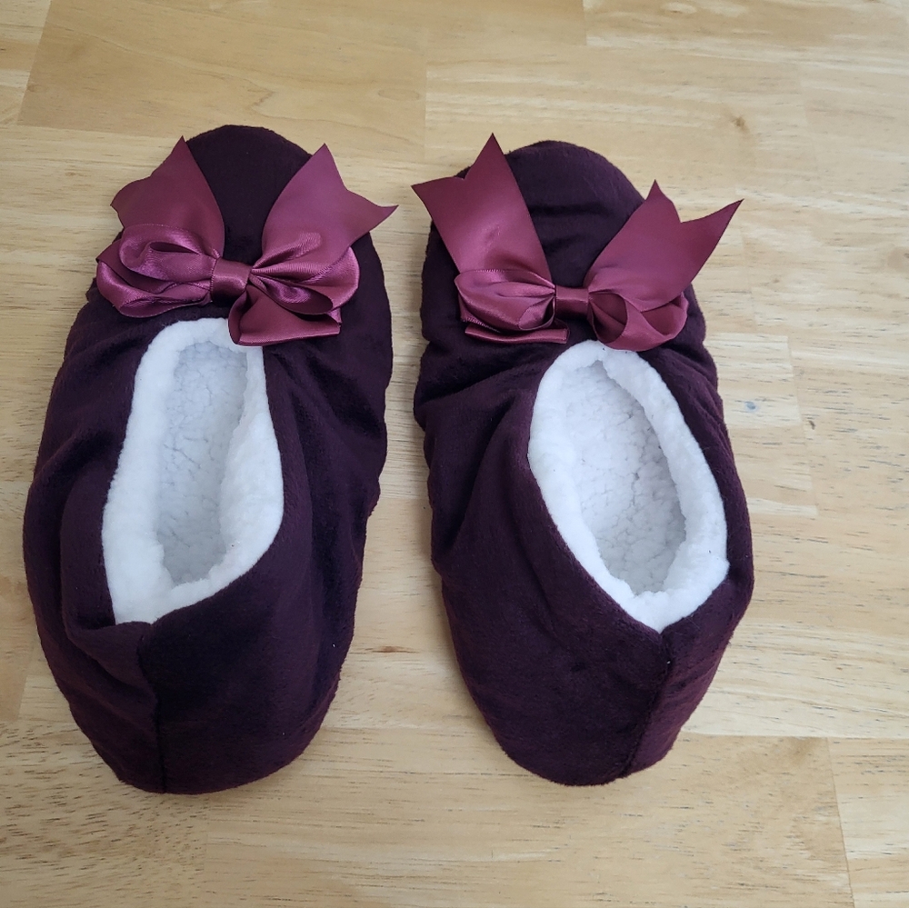 Elegant Women's Slippers with Satin Bows